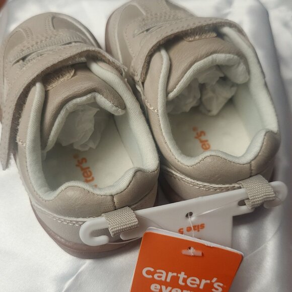 Carter’s ~ Sz 5 ~ Easy on Shoes ~ NWT / Box - Picture 3 of 5